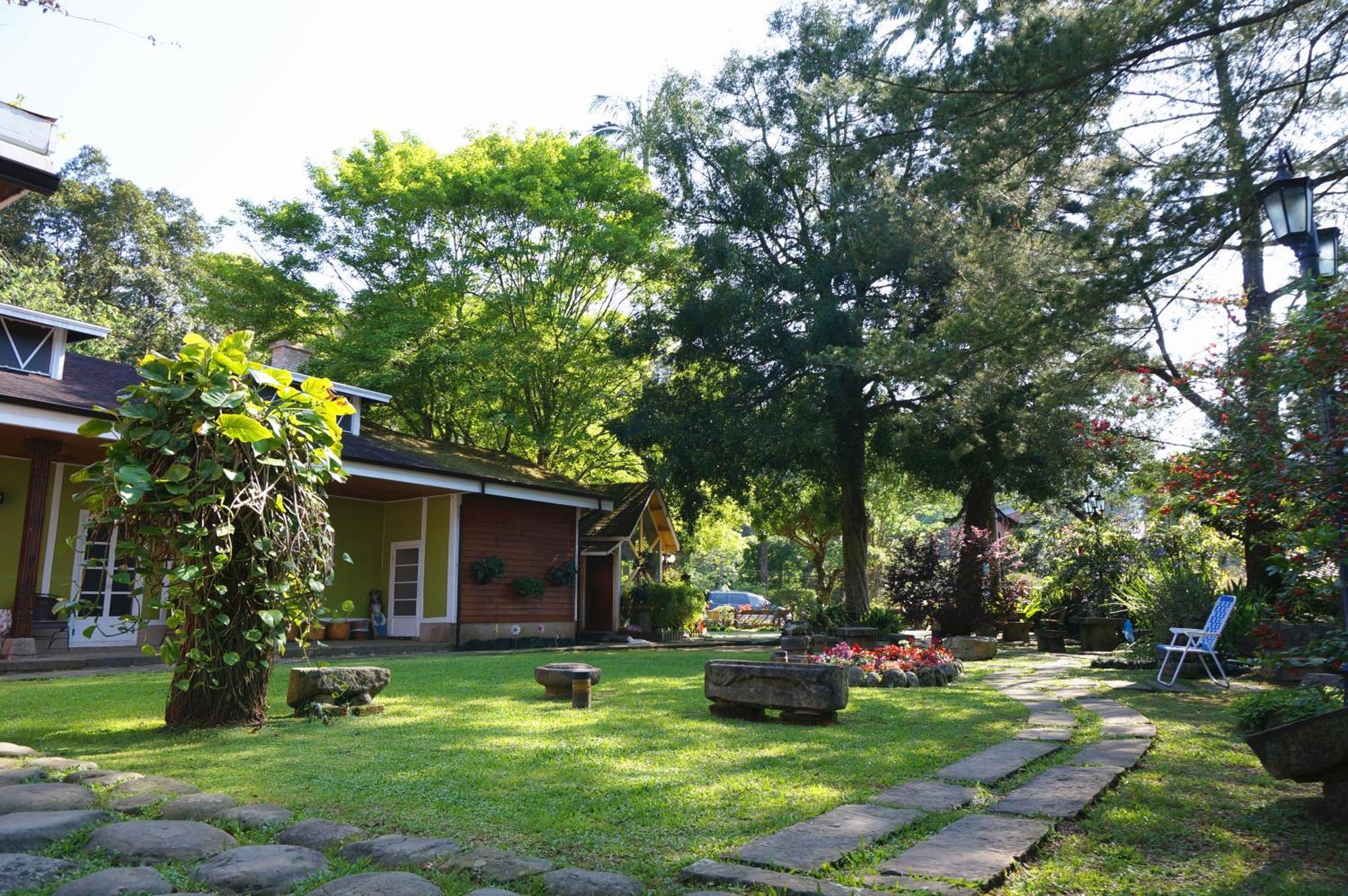 Li Jin Kuan Homestay Nanzhuang Bagian luar foto