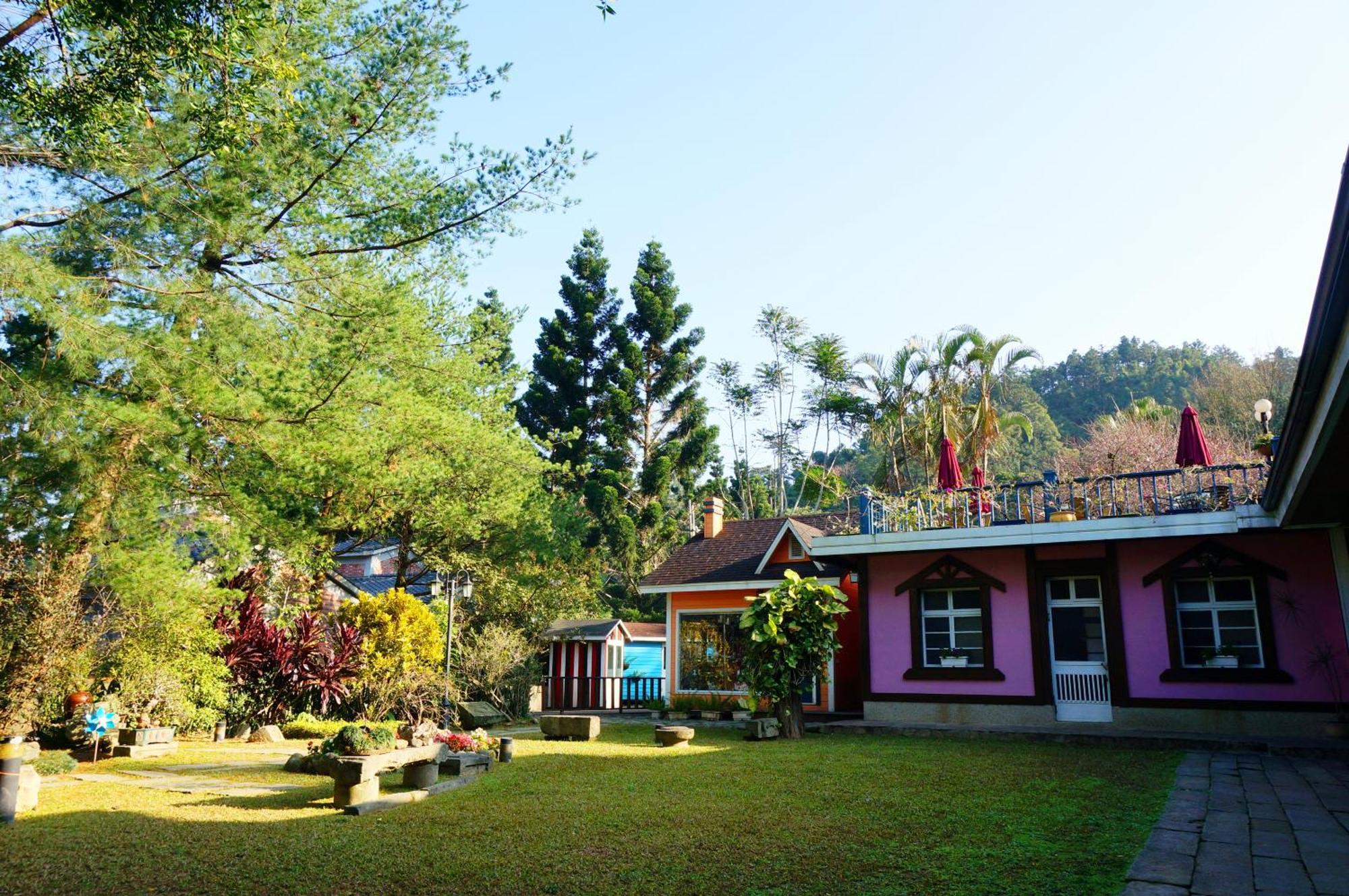 Li Jin Kuan Homestay Nanzhuang Bagian luar foto